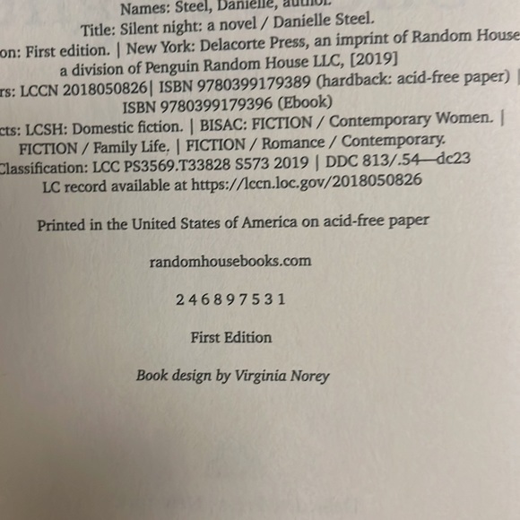 Danielle Steel first edition 2019 printing silent night novel - Picture 5 of 5